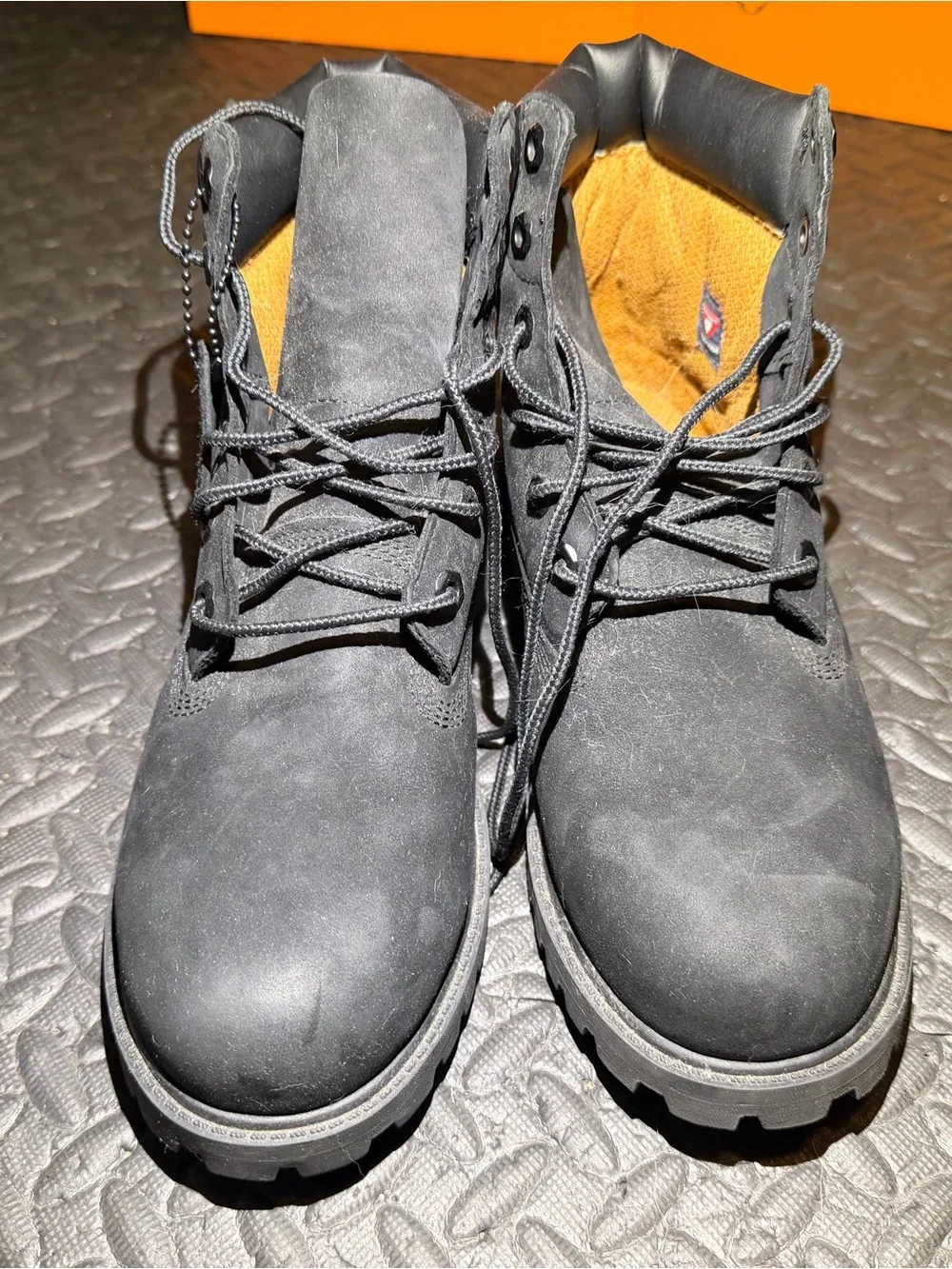 Timberland Boys Black Nubuck Lace-Up Boots No box  Worn 3 times